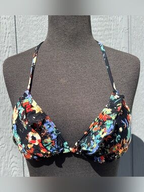 Ella Moss Isla Triangle Ruffle String Bikini Top in Black Abstract Print, S